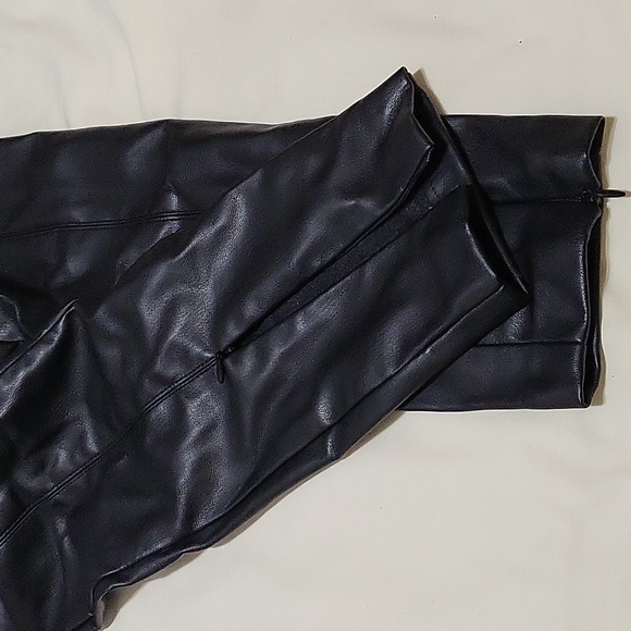 Pleather tights - Picture 2 of 5